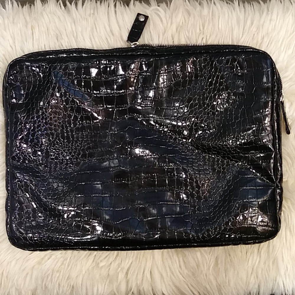 LAPTOP CASE